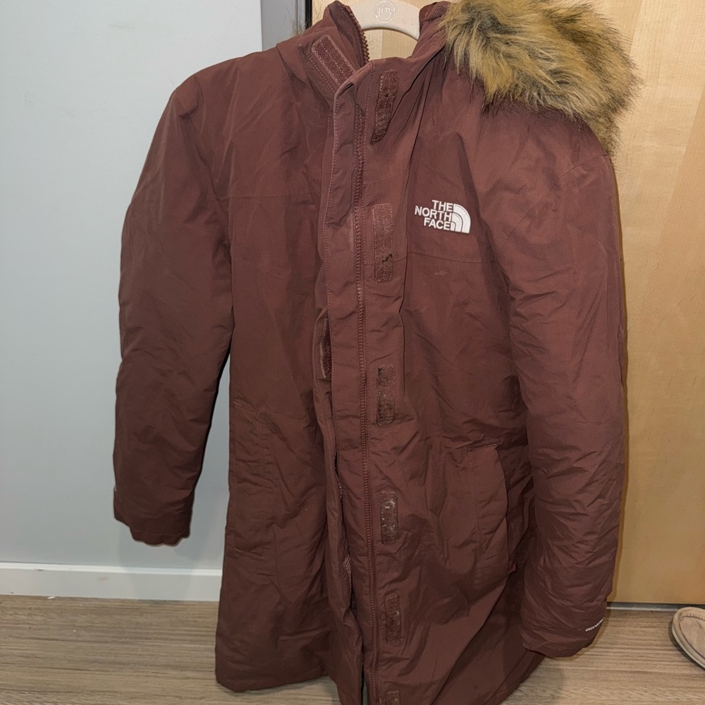 The North Face Women's Pink Parka Snow Jacket Size M